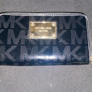 Micheal Kors wallet